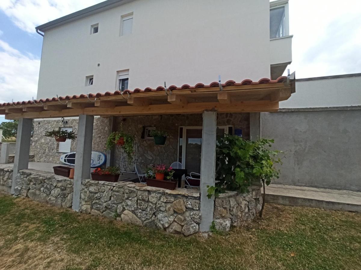 Mare Apartment *